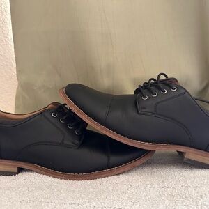 Classic Black Men's Dress Shoes